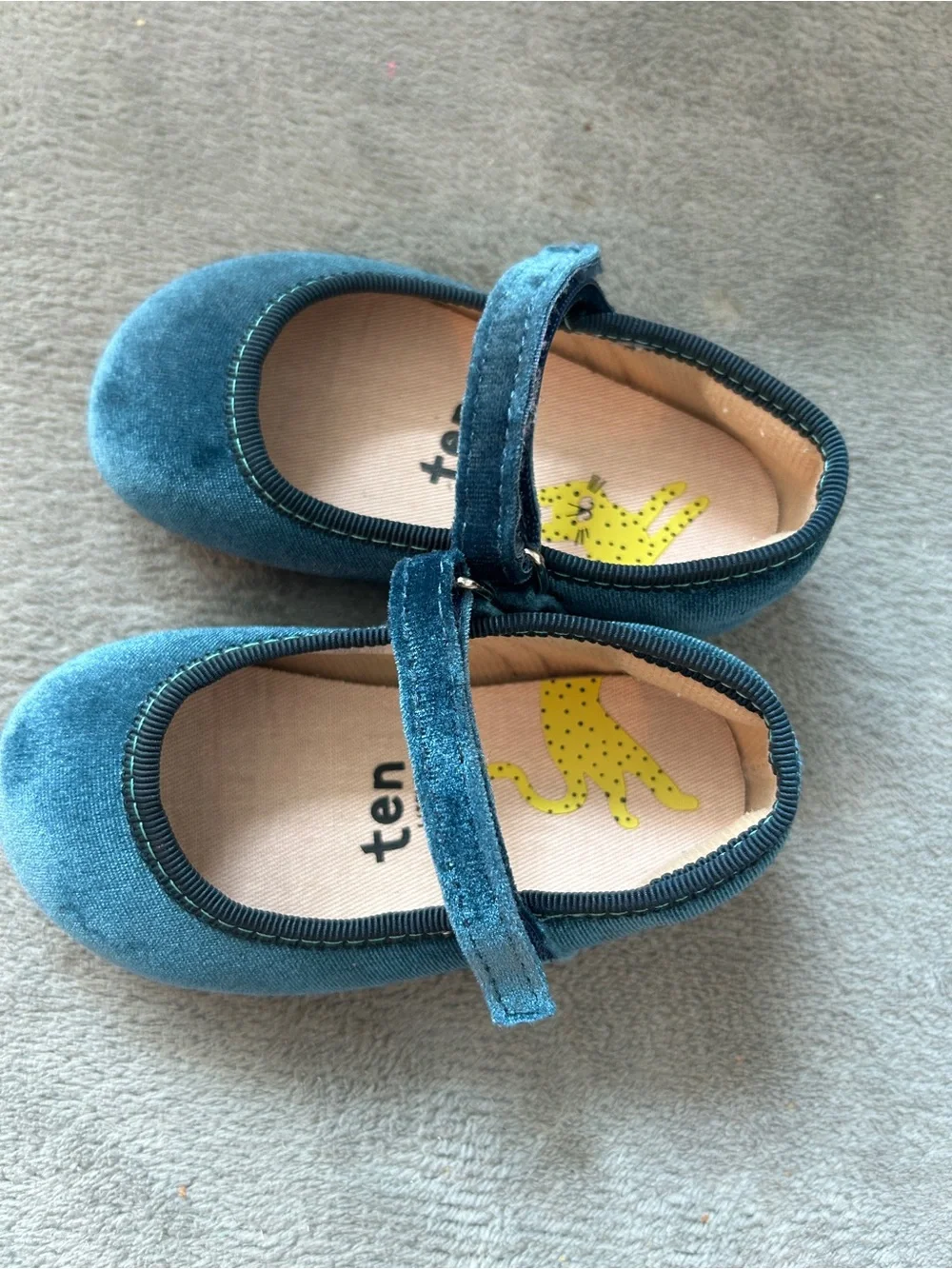 Ten Little Velvet Mary Jane Flats Teal Kids Size 5.5 EUC